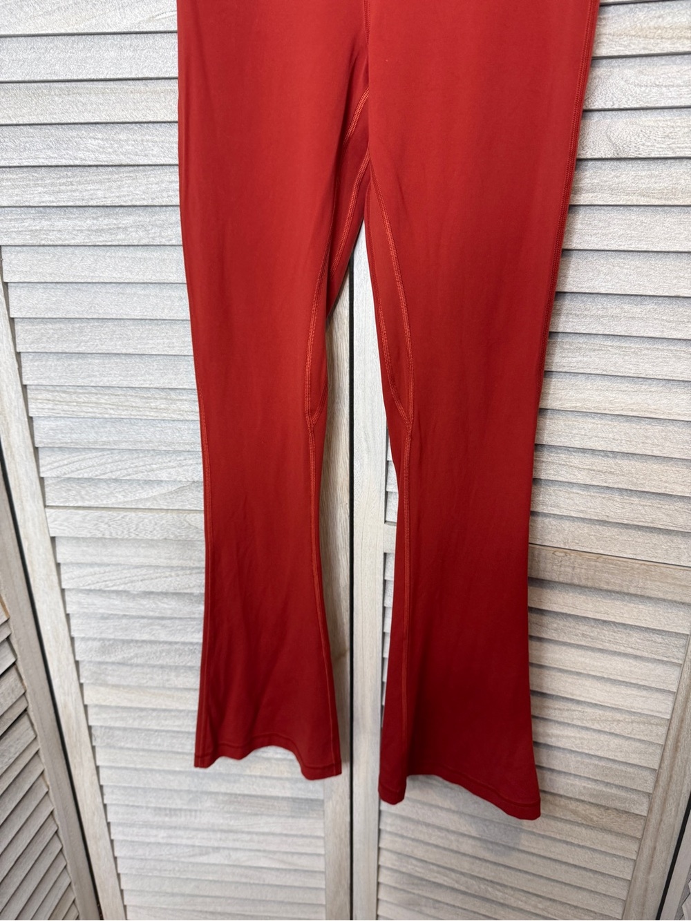 Lululemon Groove Super High Rise Flared Pant Nulu Red Rust Women’s Size 8 - Picture 5 of 9